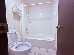 Hardin Lodge By Capital O Little Bighorn Battlefield I-90