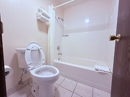 Hardin Lodge By Capital O Little Bighorn Battlefield I-90