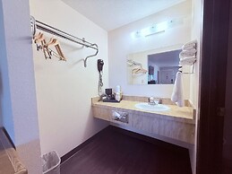 Hardin Lodge By Capital O Little Bighorn Battlefield I-90