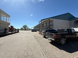 Hardin Lodge By Capital O Little Bighorn Battlefield I-90