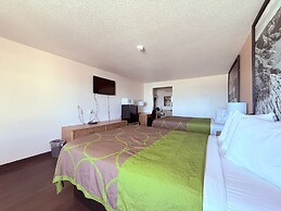 Hardin Lodge By Capital O Little Bighorn Battlefield I-90