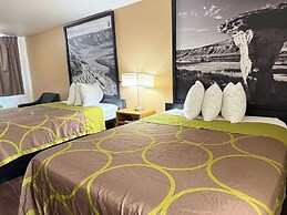 Hardin Lodge By Capital O Little Bighorn Battlefield I-90