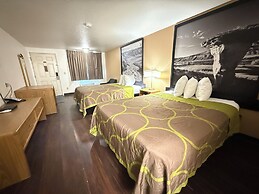 Hardin Lodge By Capital O Little Bighorn Battlefield I-90