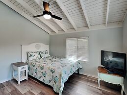Beach House Lower