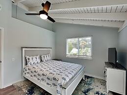 Beach House Lower