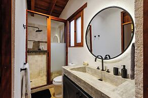 Forest Guesthouse Avándaro