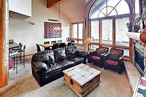 3 Bedroom Plus Loft Condo Near Snowflake Lift at Elk Ridge Townhomes