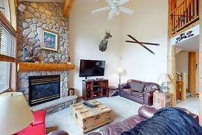 3 Bedroom Plus Loft Condo Near Snowflake Lift at Elk Ridge Townhomes
