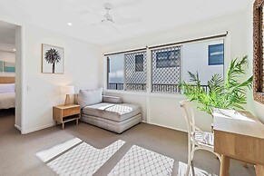 Albatross Beachfront 3 Bedroom Apartment