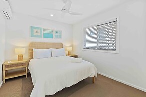 Albatross Beachfront 3 Bedroom Apartment