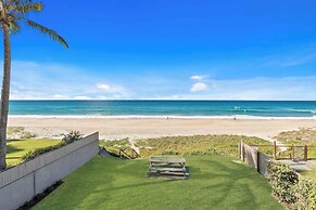 Albatross Beachfront 3 Bedroom Apartment