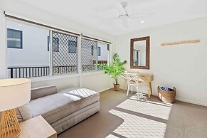 Albatross Beachfront 3 Bedroom Apartment