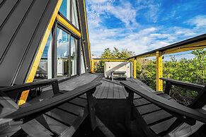 HERA Treehouse Fredericksburg