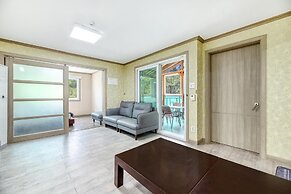 Gapyeong Swimteo Pet Pension