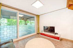 Gapyeong Swimteo Pet Pension