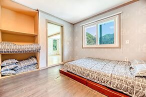 Gapyeong Swimteo Pet Pension