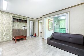 Gapyeong Swimteo Pet Pension