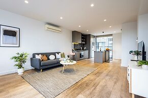 StayAU Stylish 3BR Sea Breeze Mordialloc