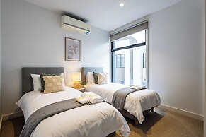 StayAU Stylish 3BR Sea Breeze Mordialloc