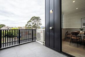 StayAU Stylish 3BR Sea Breeze Mordialloc