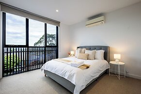 StayAU Stylish 3BR Sea Breeze Mordialloc