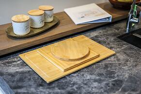 StayAU Stylish 3BR Sea Breeze Mordialloc