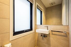 StayAU Stylish 3BR Sea Breeze Mordialloc