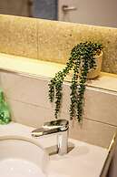 StayAU Stylish 3BR Sea Breeze Mordialloc