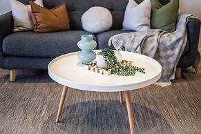 StayAU Stylish 3BR Sea Breeze Mordialloc