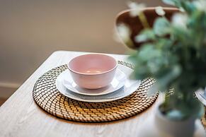 StayAU Stylish 3BR Sea Breeze Mordialloc