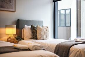 StayAU Stylish 3BR Sea Breeze Mordialloc