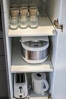 StayAU Stylish 3BR Sea Breeze Mordialloc