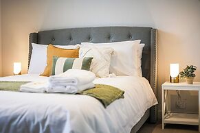 StayAU Stylish 3BR Sea Breeze Mordialloc