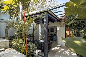 Martini Suites Umalas