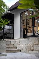 Martini Suites Umalas