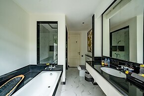 Martini Suites Umalas