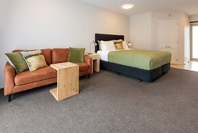 Tussock Peak Lodge