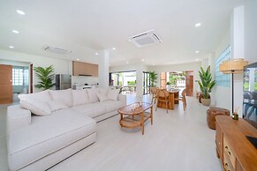 Bali Style 4BR Pool Villa Kaia in Rawai