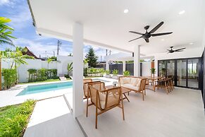 Bali Style 4BR Pool Villa Kaia in Rawai