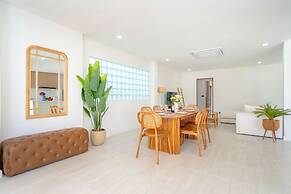 Bali Style 4BR Pool Villa Kaia in Rawai