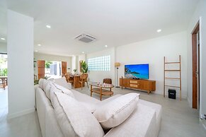 Bali Style 4BR Pool Villa Kaia in Rawai