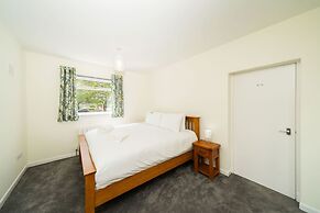 Newhall Gardens - Botanical Bliss