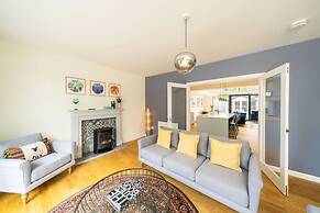 Newhall Gardens - Botanical Bliss