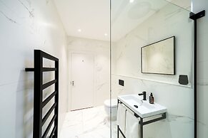 Newhall Gardens - Botanical Bliss