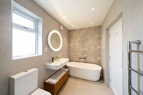 Newhall Gardens - Botanical Bliss