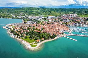 Studio Izola Near the old Town