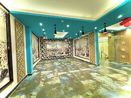 Hotel KUBER PALACE - Sea beach & Temple