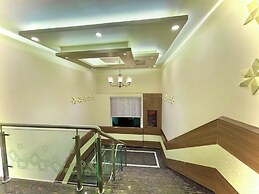 Hotel KUBER PALACE - Sea beach & Temple