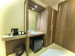 Hotel KUBER PALACE - Sea beach & Temple