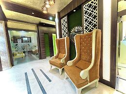 Hotel KUBER PALACE - Sea beach & Temple